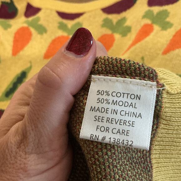 ModCloth Womens Short Sleeve Novelty Sweater Size 3X Mustard Yellow Vegetable - Picture 8 of 9